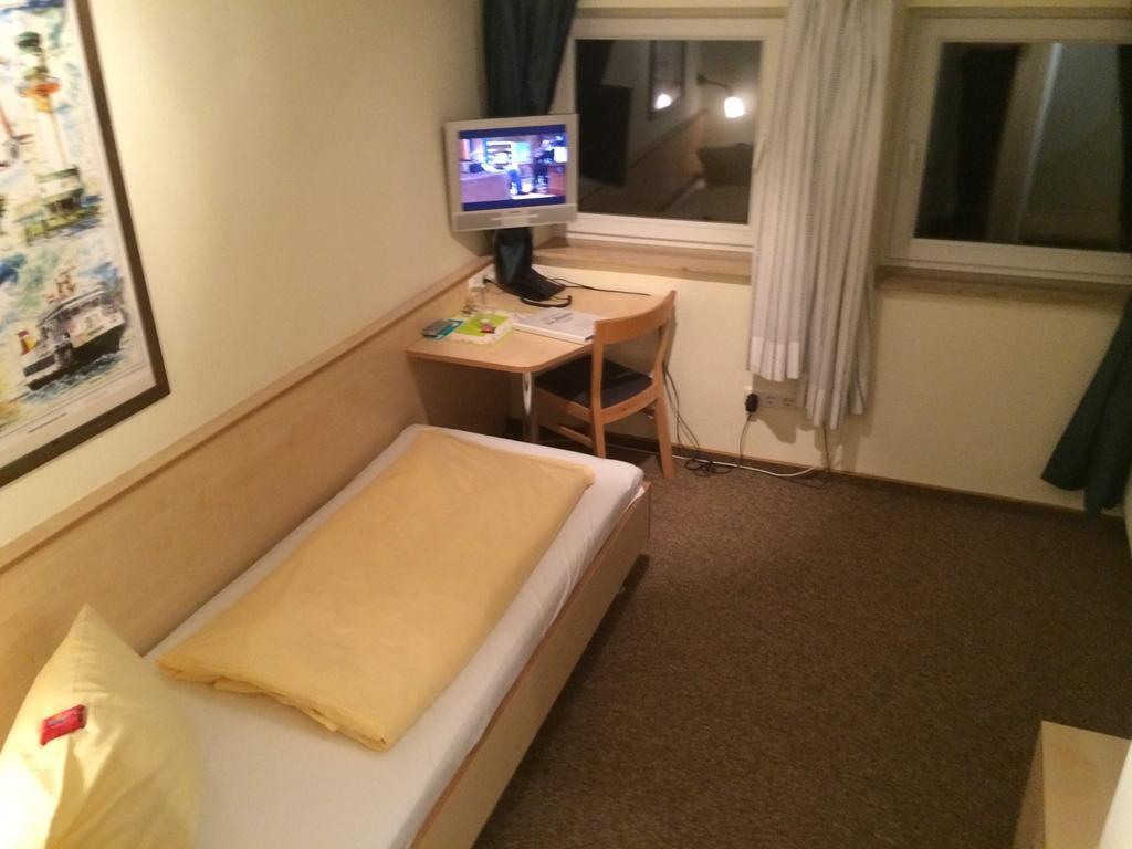 Gaestehaus Suedheide Hambuhren Luaran gambar